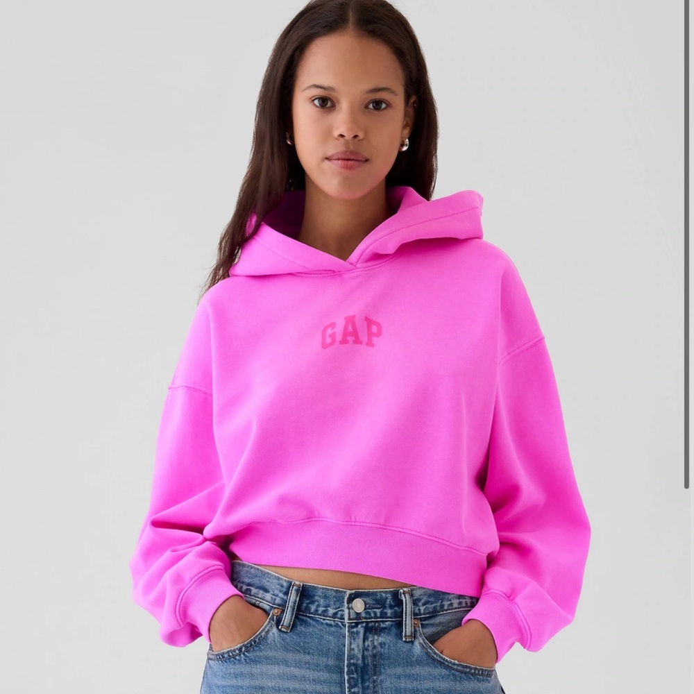 GAP Arch Logo Cropped Hoodie